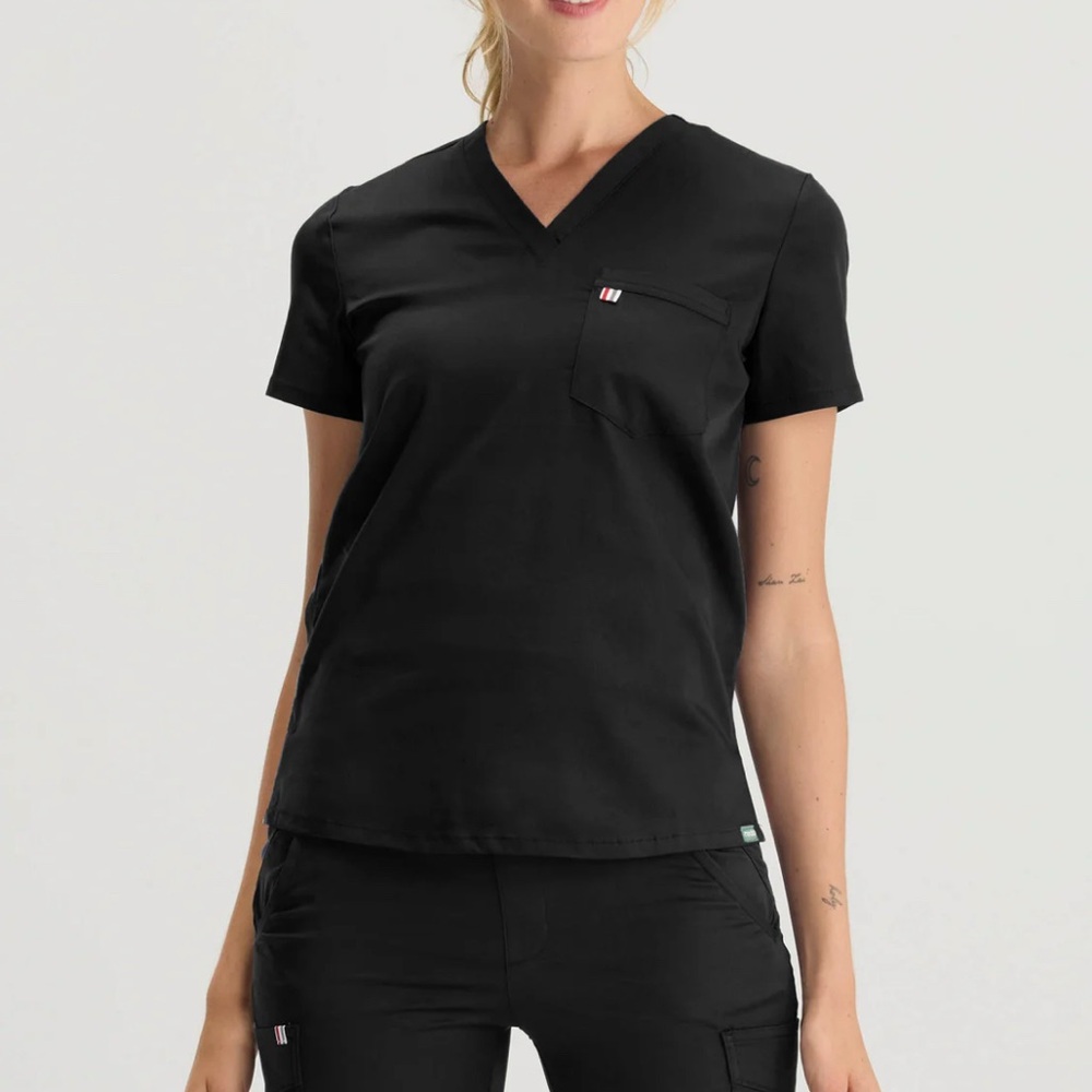 Mediclo Sal Women’s Scrub Top